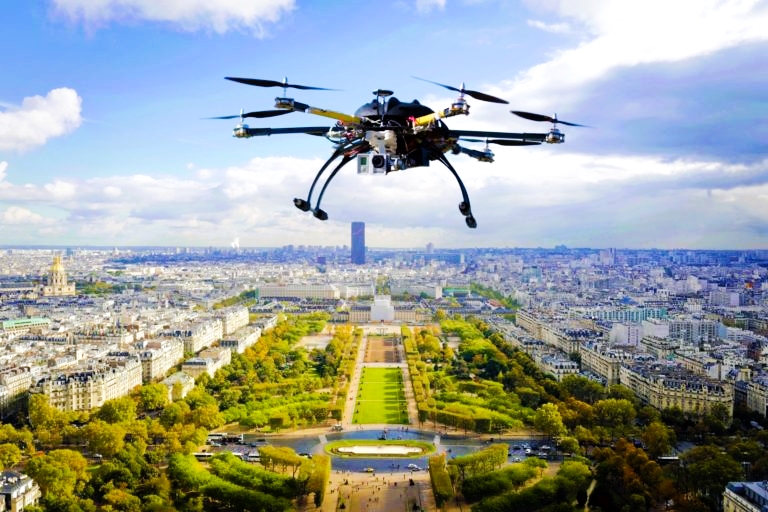 Ce rol pot juca dronele într-un oraș smart?